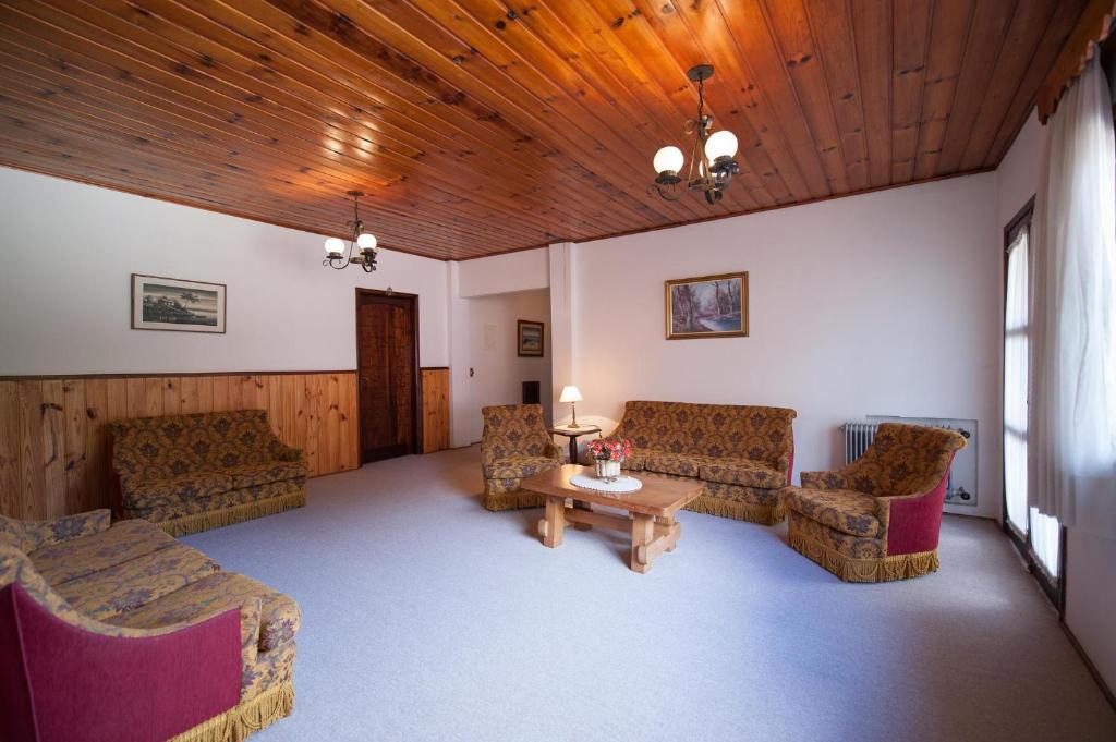 Hotel Vila Regina Campos do Jordão Εξωτερικό φωτογραφία
