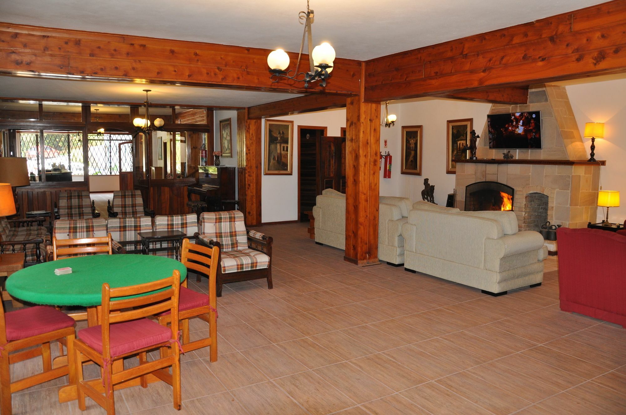 Hotel Vila Regina Campos do Jordão Εξωτερικό φωτογραφία